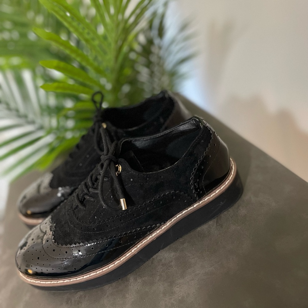 Shoes - Picture 3 of 8